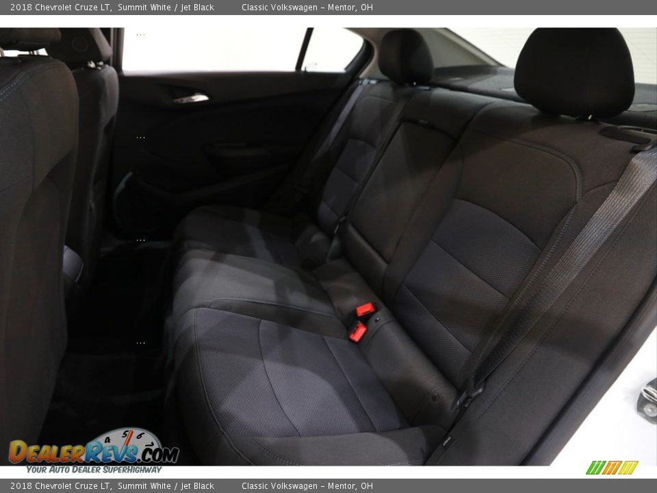 2018 Chevrolet Cruze LT Summit White / Jet Black Photo #16