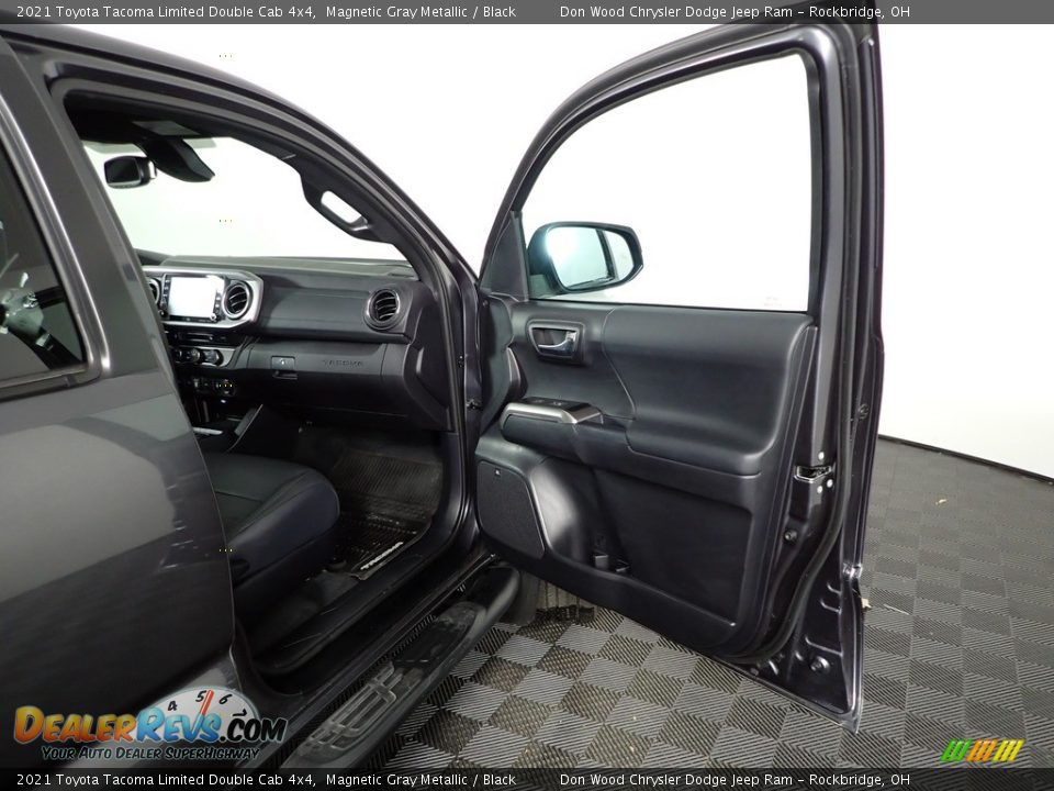 2021 Toyota Tacoma Limited Double Cab 4x4 Magnetic Gray Metallic / Black Photo #32