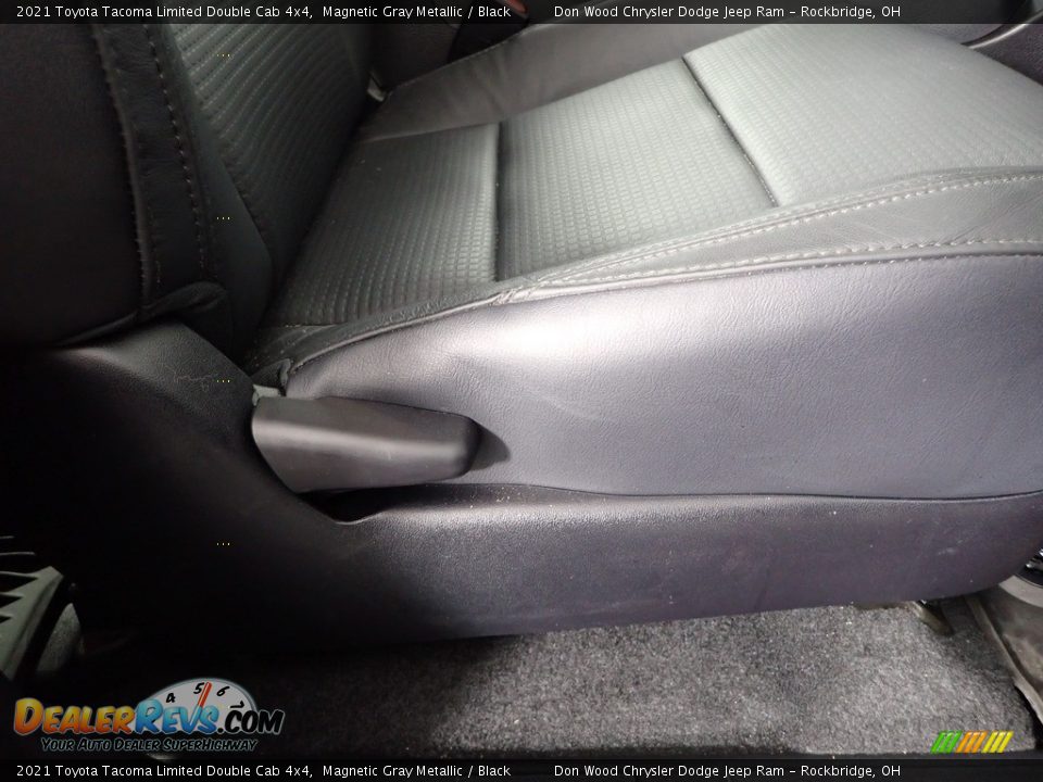 2021 Toyota Tacoma Limited Double Cab 4x4 Magnetic Gray Metallic / Black Photo #34