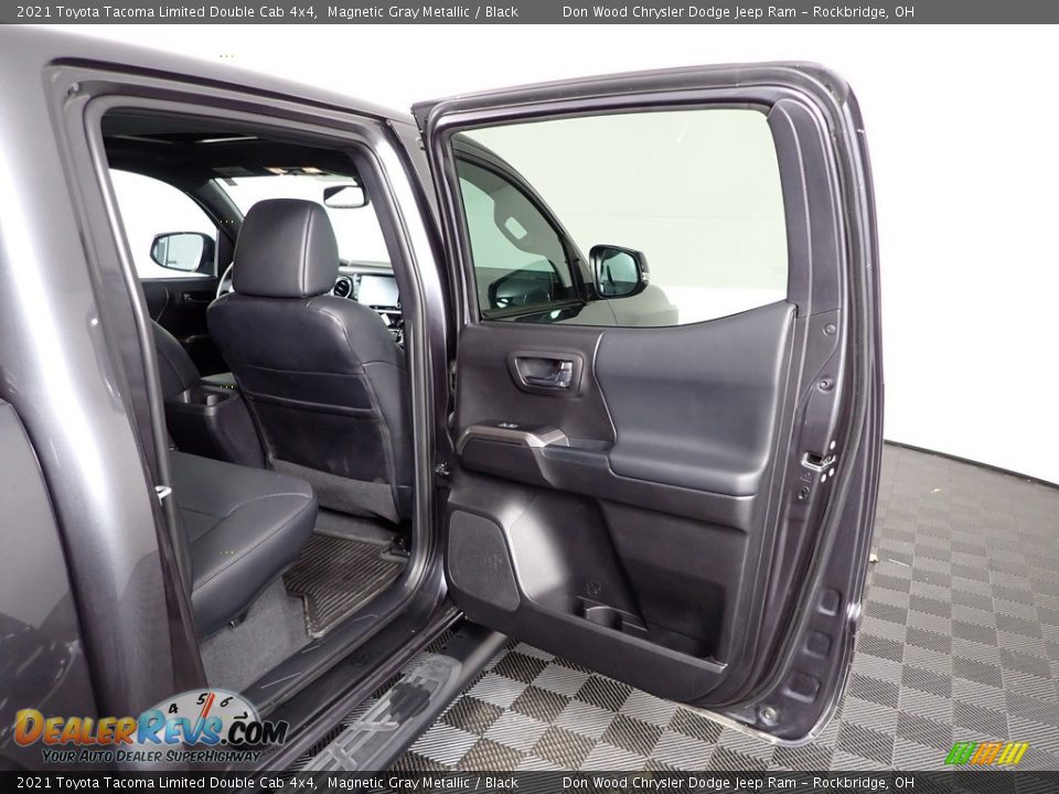2021 Toyota Tacoma Limited Double Cab 4x4 Magnetic Gray Metallic / Black Photo #35