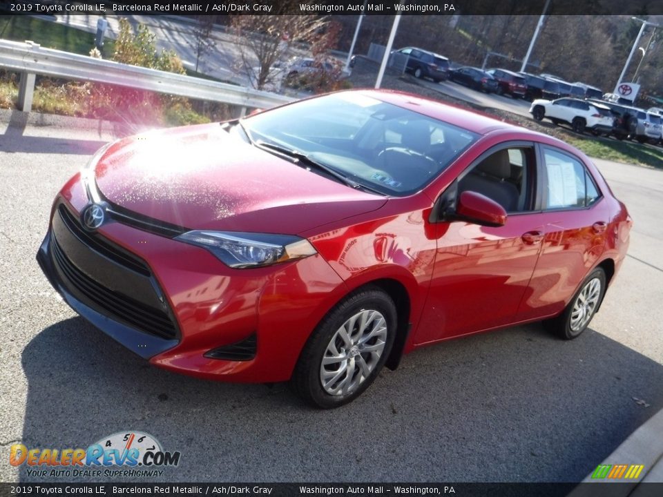 2019 Toyota Corolla LE Barcelona Red Metallic / Ash/Dark Gray Photo #10