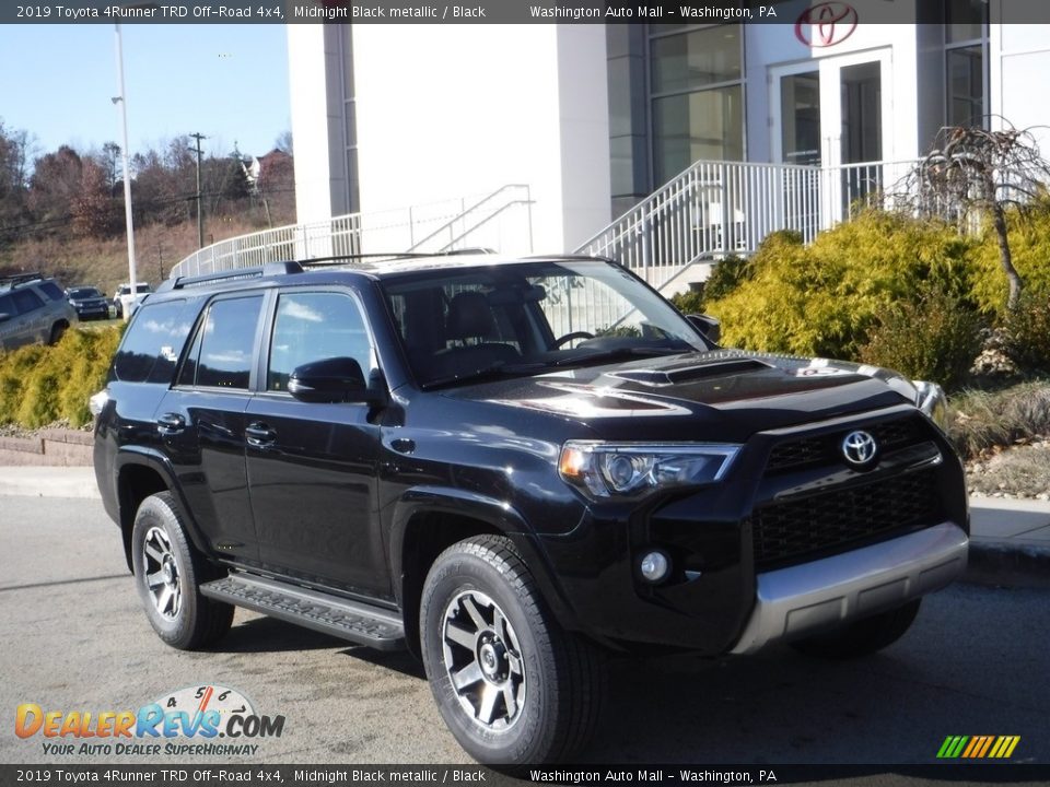 2019 Toyota 4Runner TRD Off-Road 4x4 Midnight Black metallic / Black Photo #1