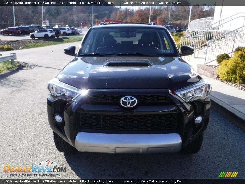 2019 Toyota 4Runner TRD Off-Road 4x4 Midnight Black metallic / Black Photo #11