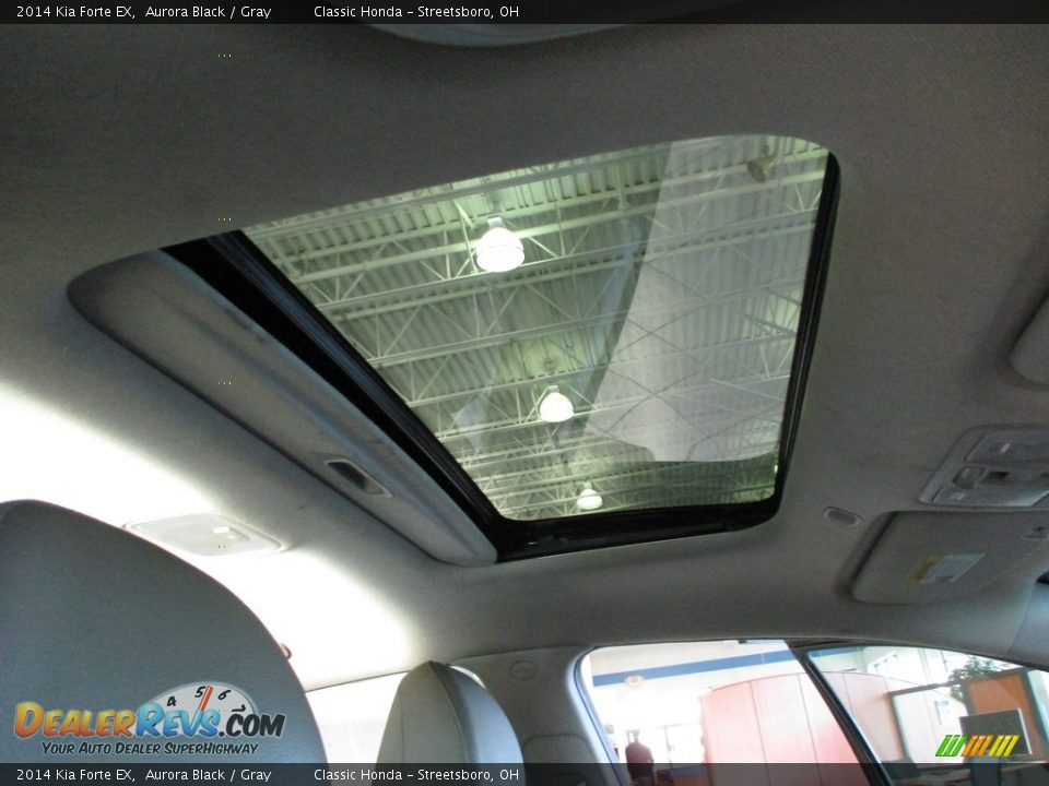 Sunroof of 2014 Kia Forte EX Photo #17