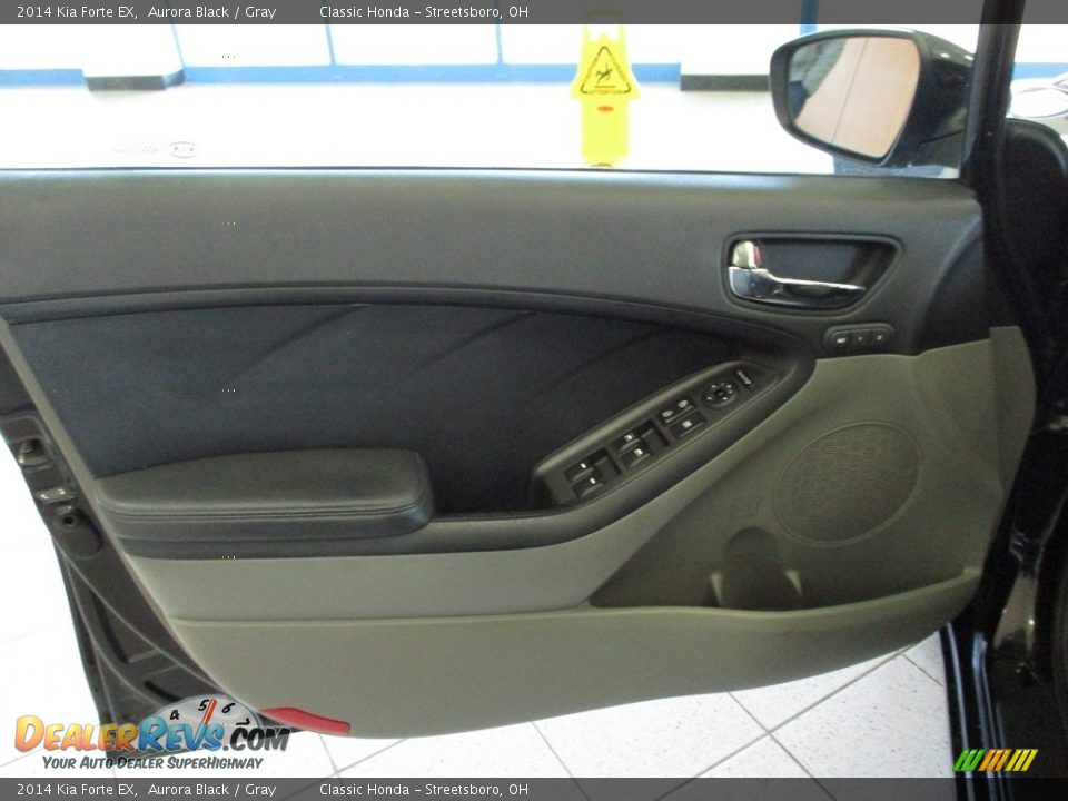 2014 Kia Forte EX Aurora Black / Gray Photo #26