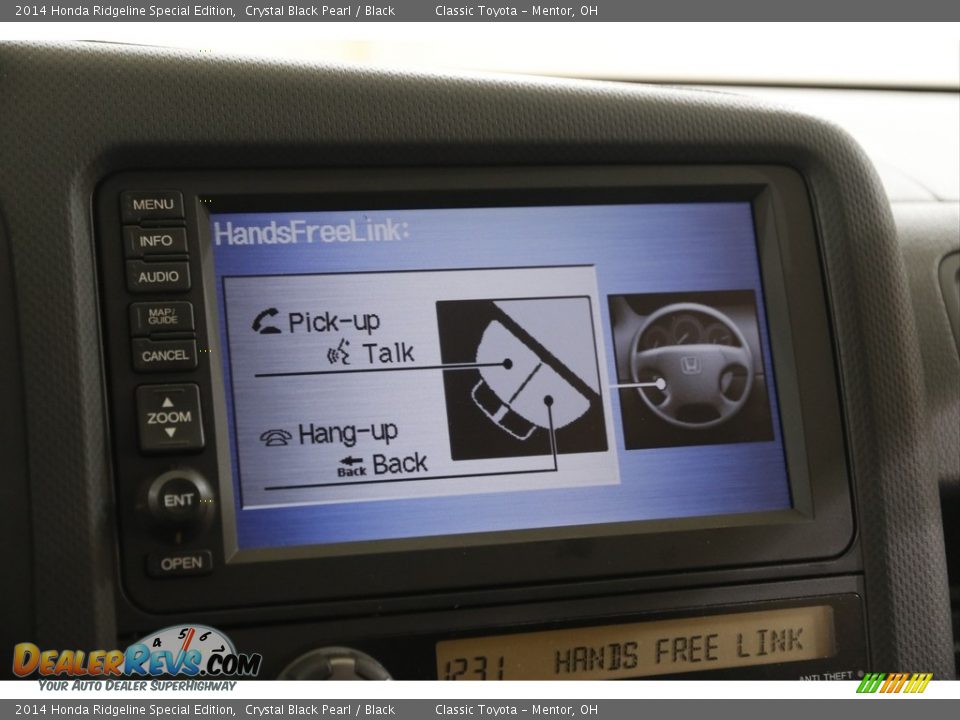 2014 Honda Ridgeline Special Edition Crystal Black Pearl / Black Photo #12