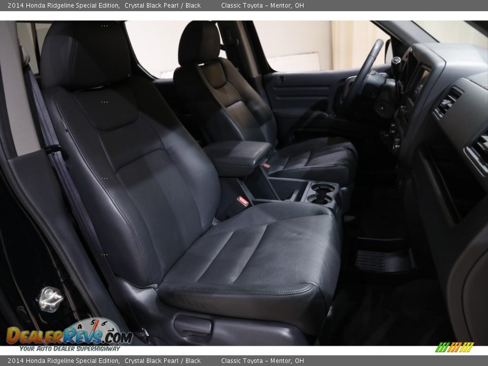 2014 Honda Ridgeline Special Edition Crystal Black Pearl / Black Photo #15