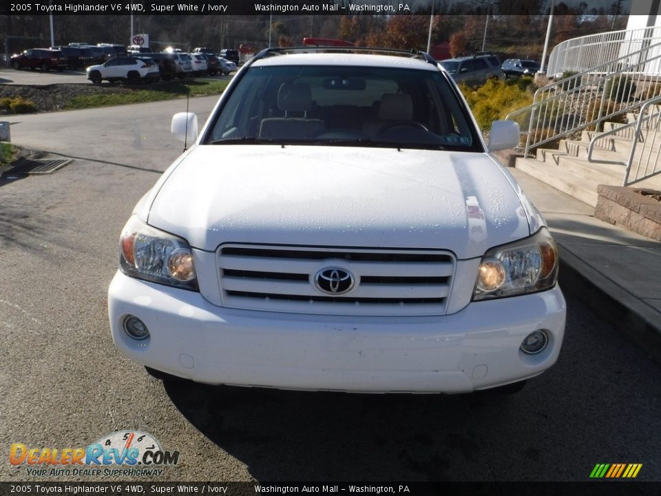 2005 Toyota Highlander V6 4WD Super White / Ivory Photo #9