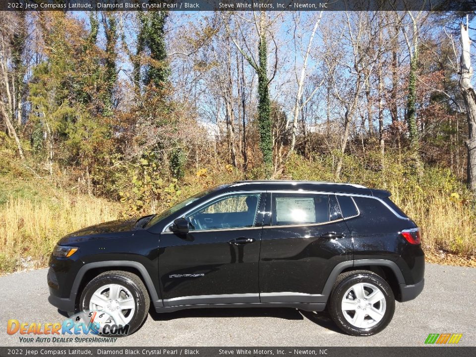 Diamond Black Crystal Pearl 2022 Jeep Compass Latitude Photo #1