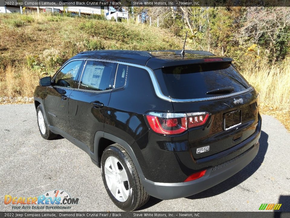 2022 Jeep Compass Latitude Diamond Black Crystal Pearl / Black Photo #8