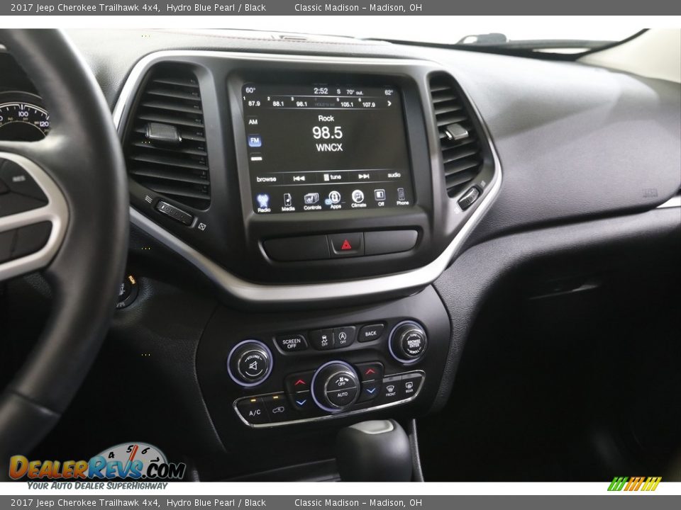 2017 Jeep Cherokee Trailhawk 4x4 Hydro Blue Pearl / Black Photo #9