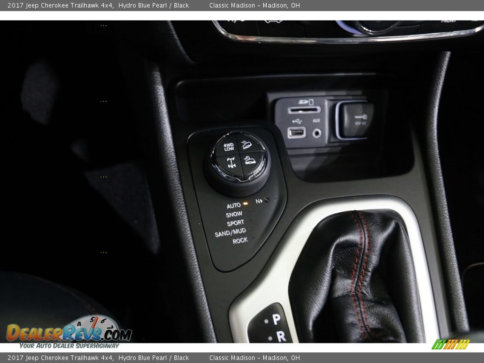 2017 Jeep Cherokee Trailhawk 4x4 Hydro Blue Pearl / Black Photo #14