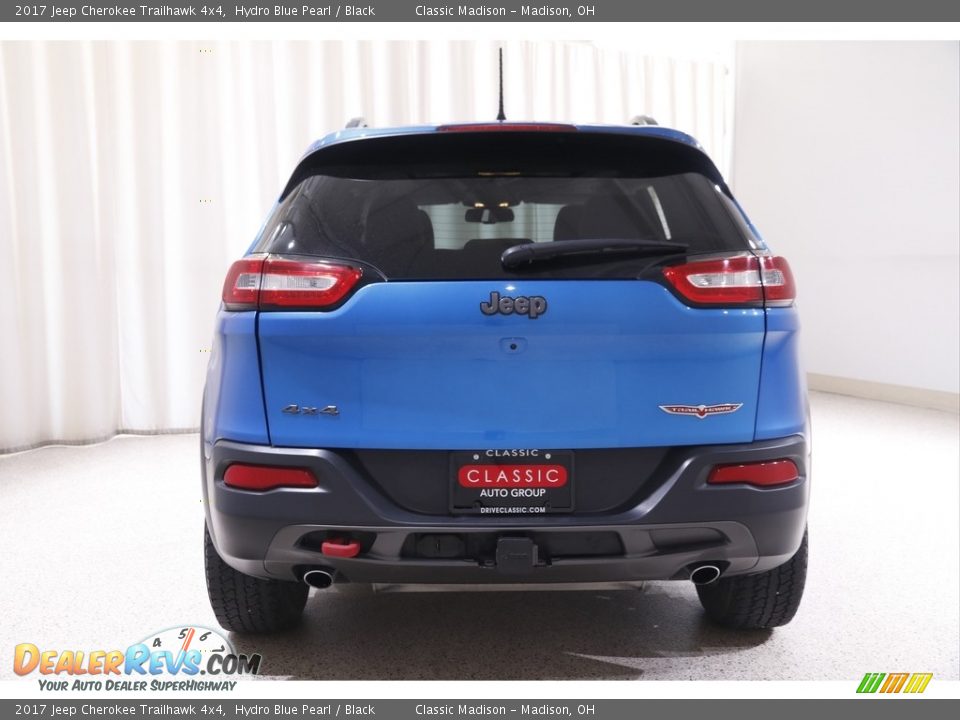 2017 Jeep Cherokee Trailhawk 4x4 Hydro Blue Pearl / Black Photo #19