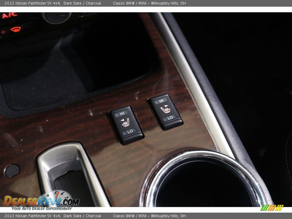 2013 Nissan Pathfinder SV 4x4 Dark Slate / Charcoal Photo #14
