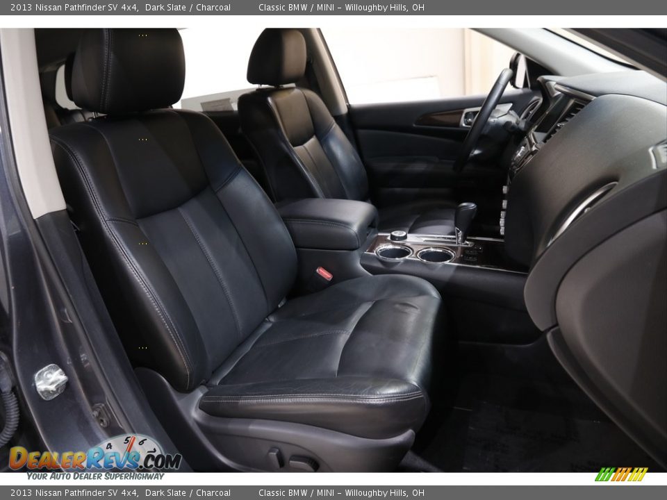 2013 Nissan Pathfinder SV 4x4 Dark Slate / Charcoal Photo #15