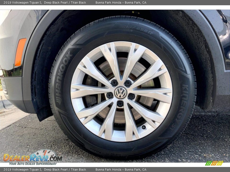 2019 Volkswagen Tiguan S Wheel Photo #10