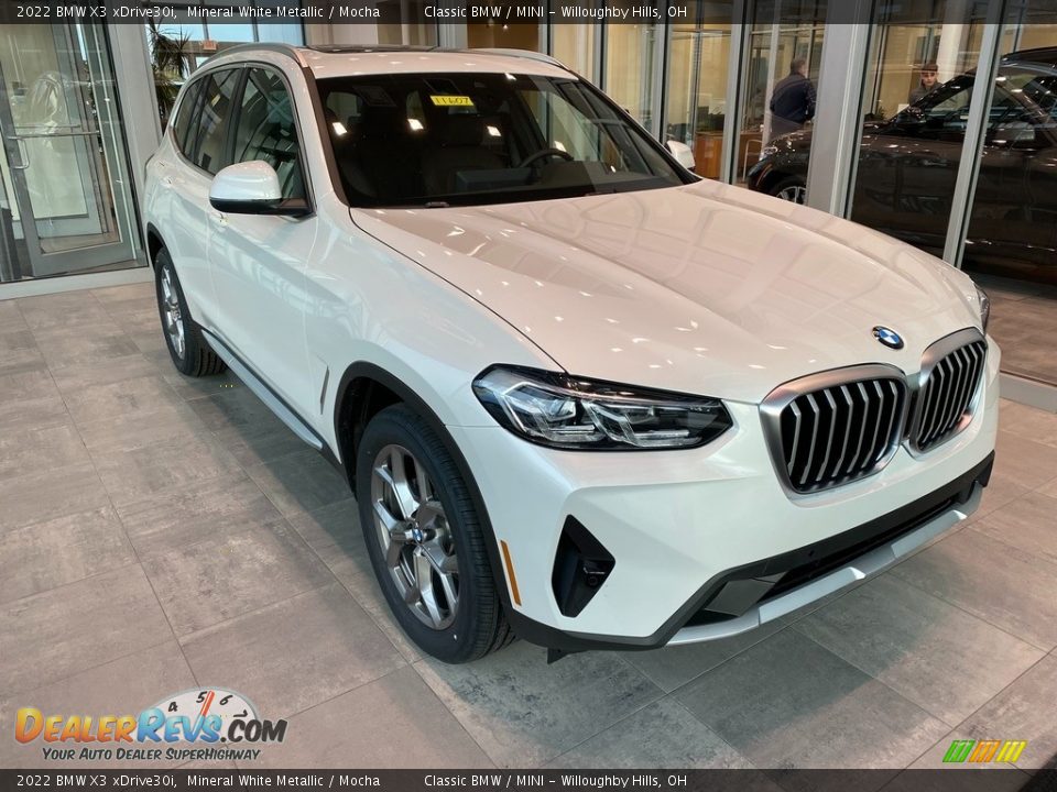 2022 BMW X3 xDrive30i Mineral White Metallic / Mocha Photo #1