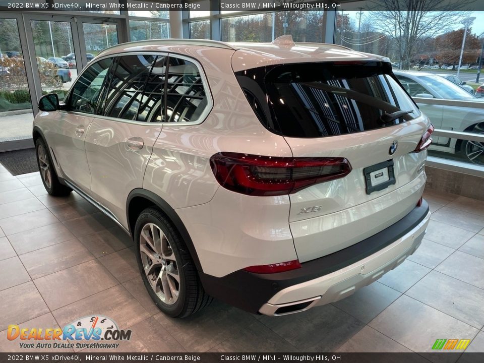 2022 BMW X5 xDrive40i Mineral White Metallic / Canberra Beige Photo #2