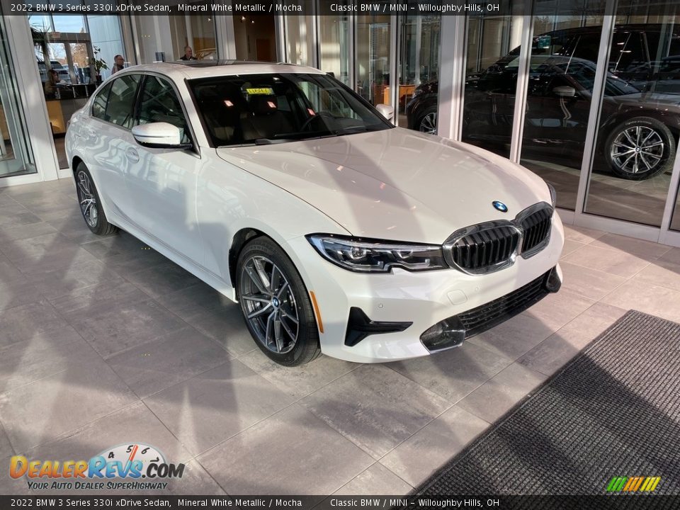 2022 BMW 3 Series 330i xDrive Sedan Mineral White Metallic / Mocha Photo #1