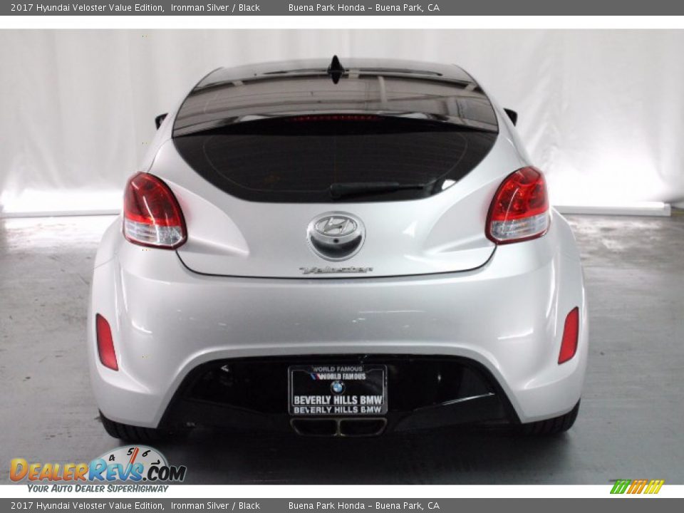 2017 Hyundai Veloster Value Edition Ironman Silver / Black Photo #4