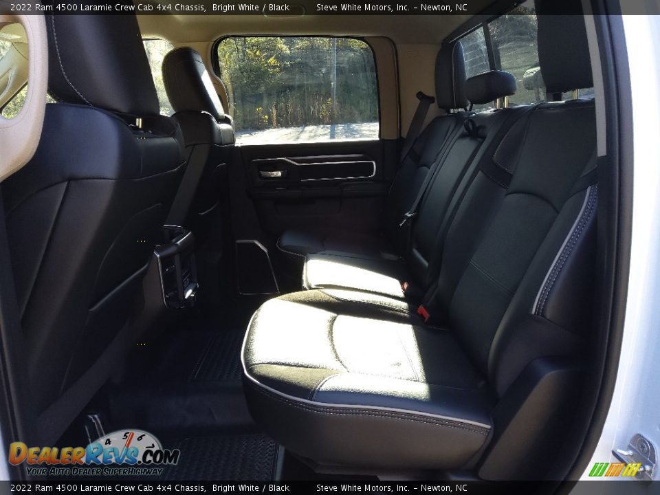 2022 Ram 4500 Laramie Crew Cab 4x4 Chassis Bright White / Black Photo #12