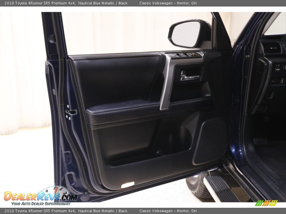 2019 Toyota 4Runner SR5 Premium 4x4 Nautical Blue Metallic / Black Photo #4