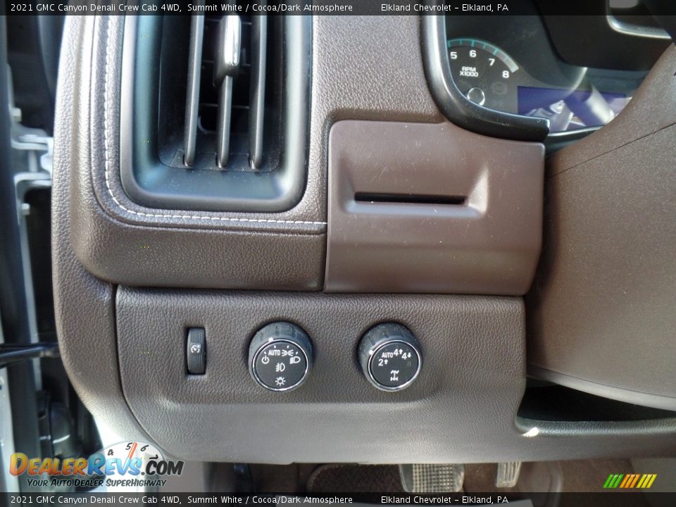 Controls of 2021 GMC Canyon Denali Crew Cab 4WD Photo #20