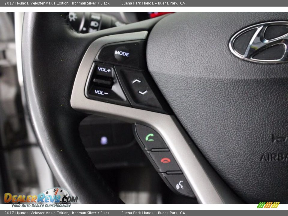 2017 Hyundai Veloster Value Edition Ironman Silver / Black Photo #13