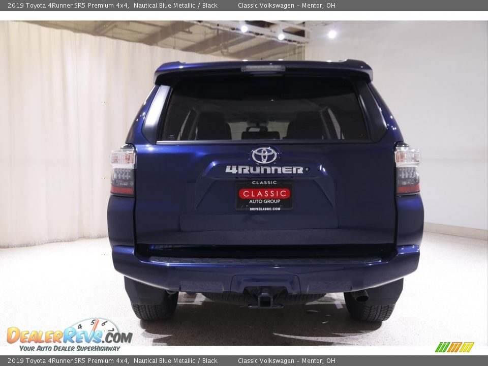 2019 Toyota 4Runner SR5 Premium 4x4 Nautical Blue Metallic / Black Photo #18