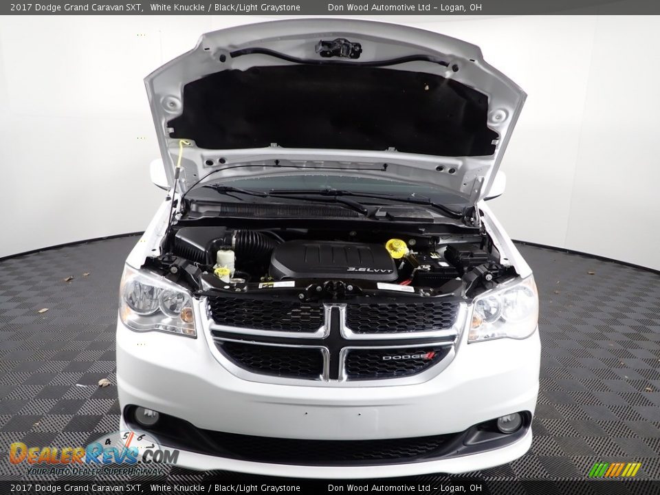 2017 Dodge Grand Caravan SXT White Knuckle / Black/Light Graystone Photo #6