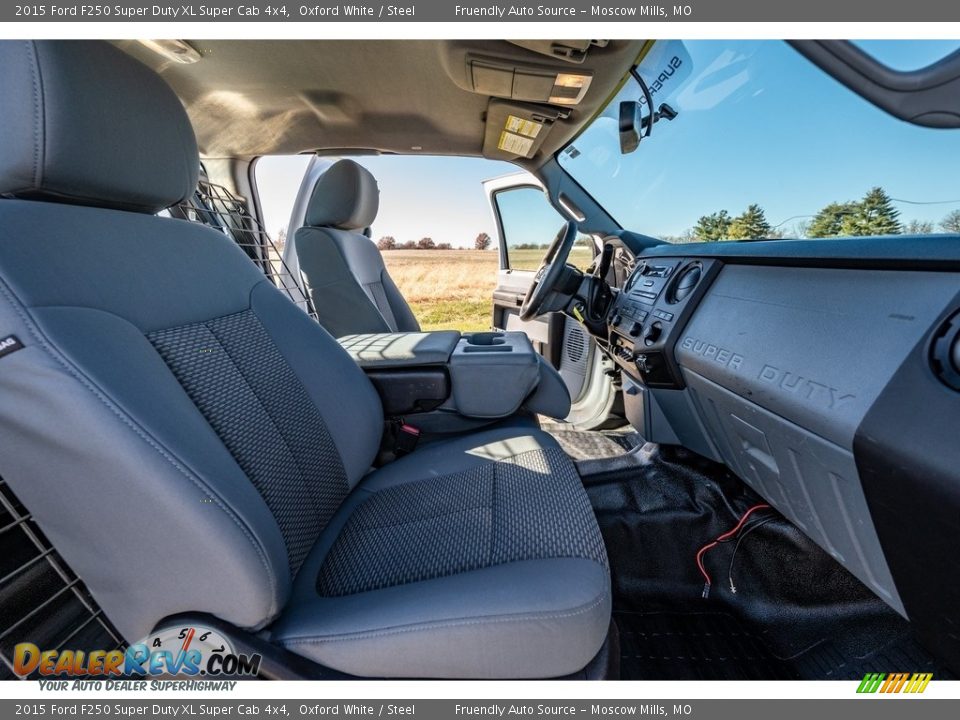 2015 Ford F250 Super Duty XL Super Cab 4x4 Oxford White / Steel Photo #15