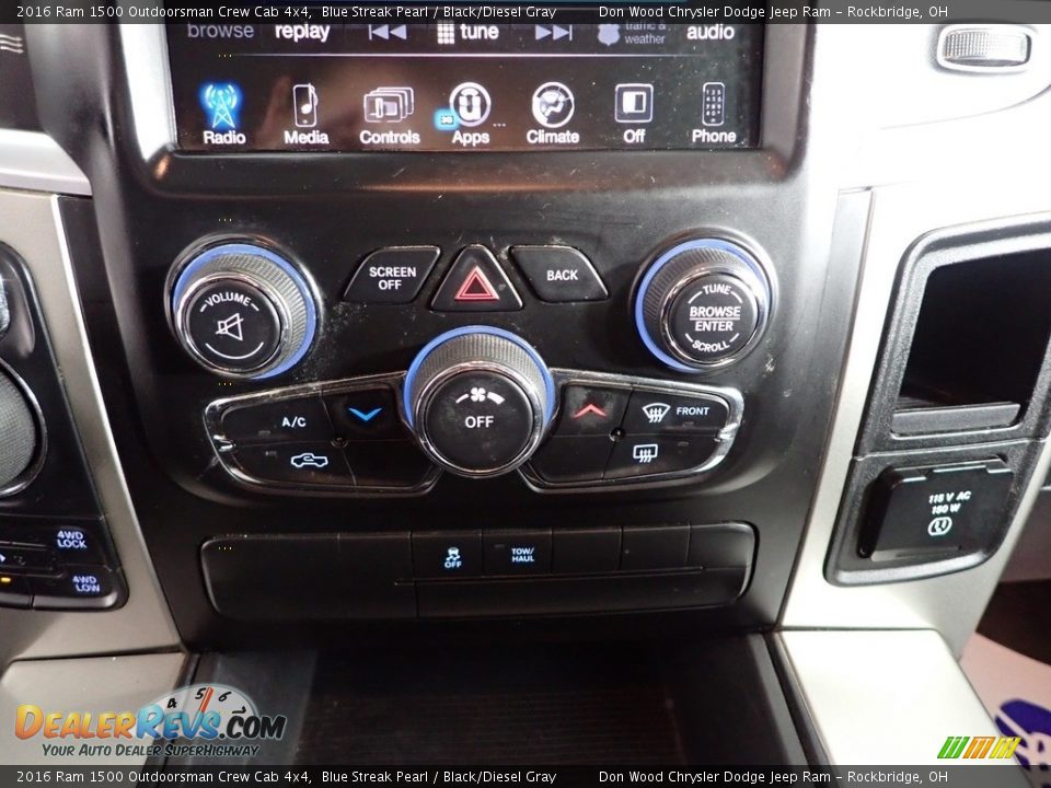 Controls of 2016 Ram 1500 Outdoorsman Crew Cab 4x4 Photo #23