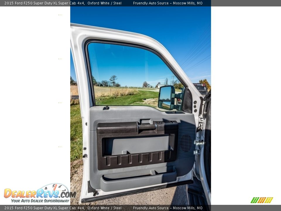 2015 Ford F250 Super Duty XL Super Cab 4x4 Oxford White / Steel Photo #28