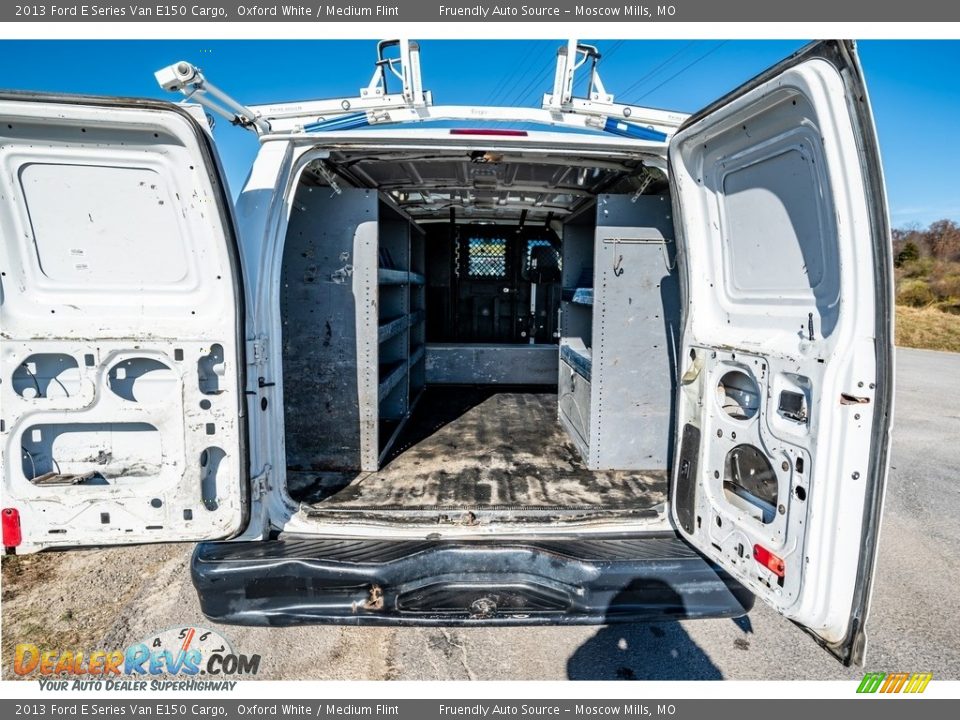 2013 Ford E Series Van E150 Cargo Oxford White / Medium Flint Photo #2