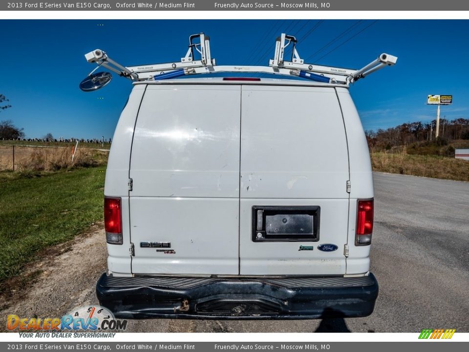 2013 Ford E Series Van E150 Cargo Oxford White / Medium Flint Photo #8