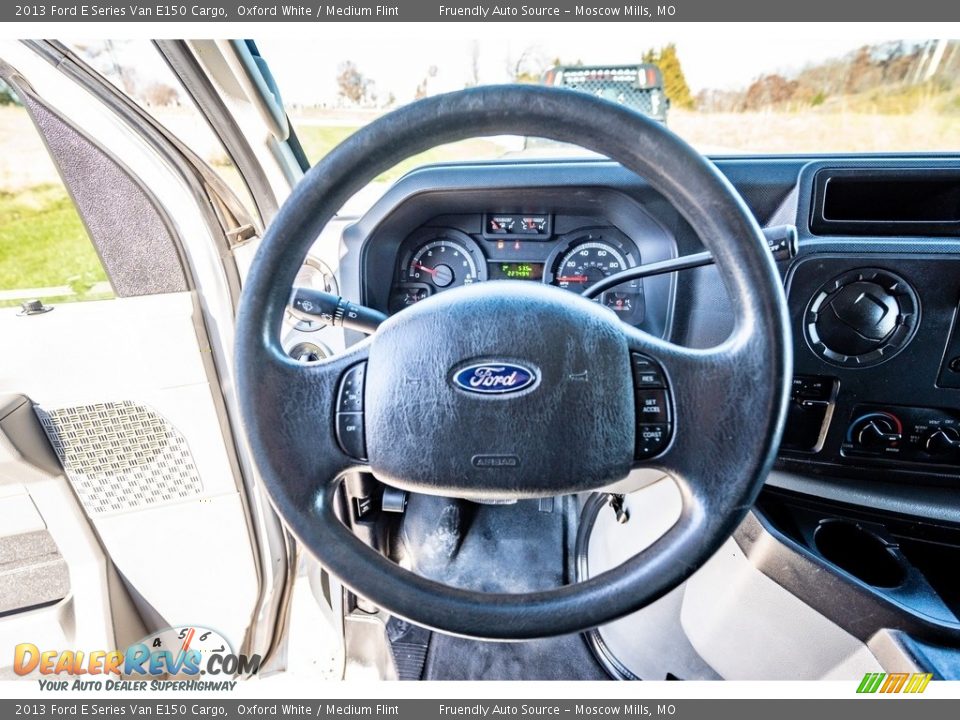 2013 Ford E Series Van E150 Cargo Oxford White / Medium Flint Photo #29