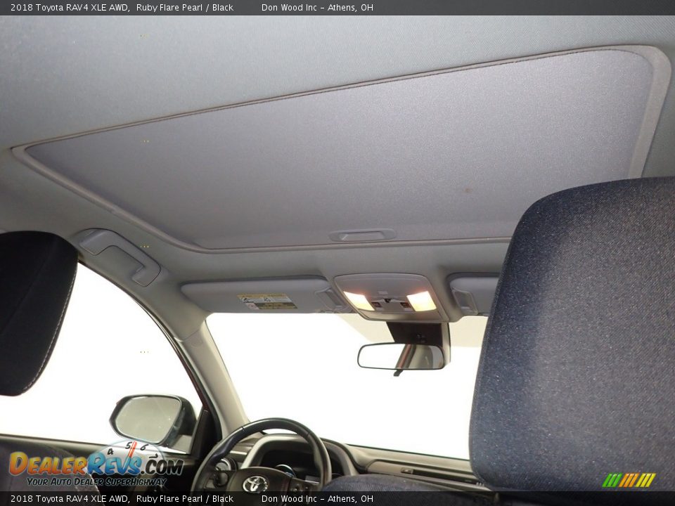 2018 Toyota RAV4 XLE AWD Ruby Flare Pearl / Black Photo #2
