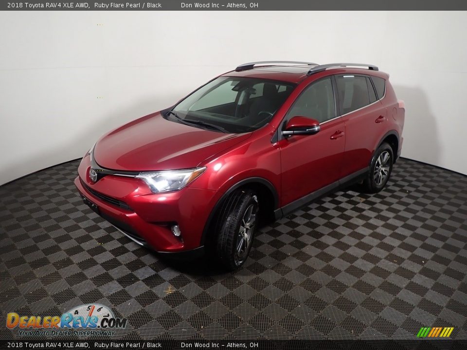2018 Toyota RAV4 XLE AWD Ruby Flare Pearl / Black Photo #10