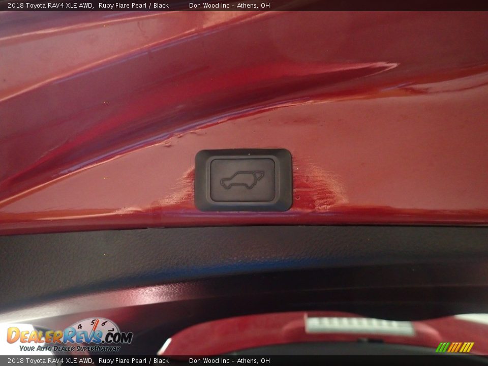 2018 Toyota RAV4 XLE AWD Ruby Flare Pearl / Black Photo #16