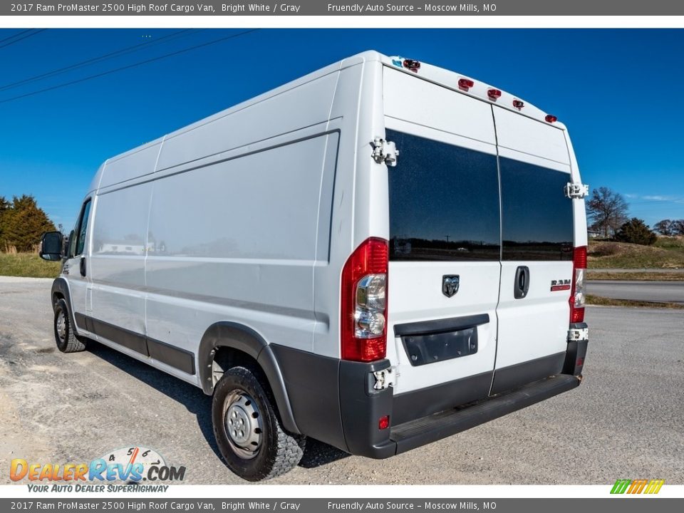 2017 Ram ProMaster 2500 High Roof Cargo Van Bright White / Gray Photo #8