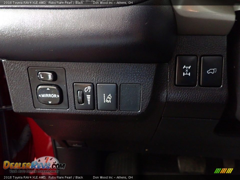 2018 Toyota RAV4 XLE AWD Ruby Flare Pearl / Black Photo #33