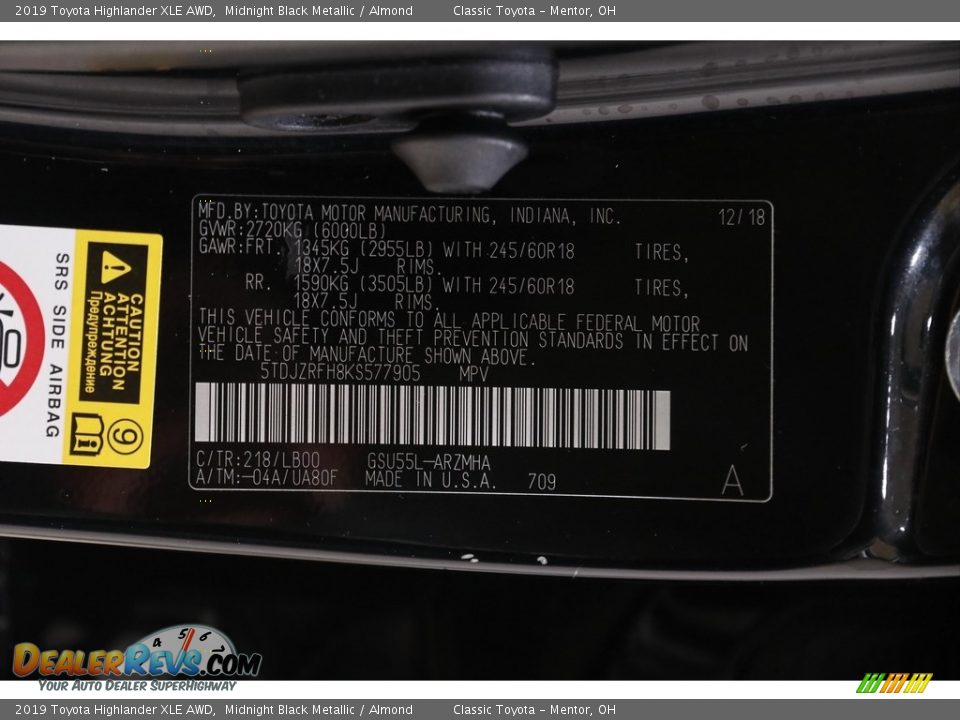 2019 Toyota Highlander XLE AWD Midnight Black Metallic / Almond Photo #21