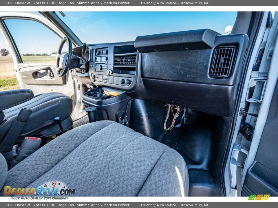 2010 Chevrolet Express 3500 Cargo Van Summit White / Medium Pewter Photo #10