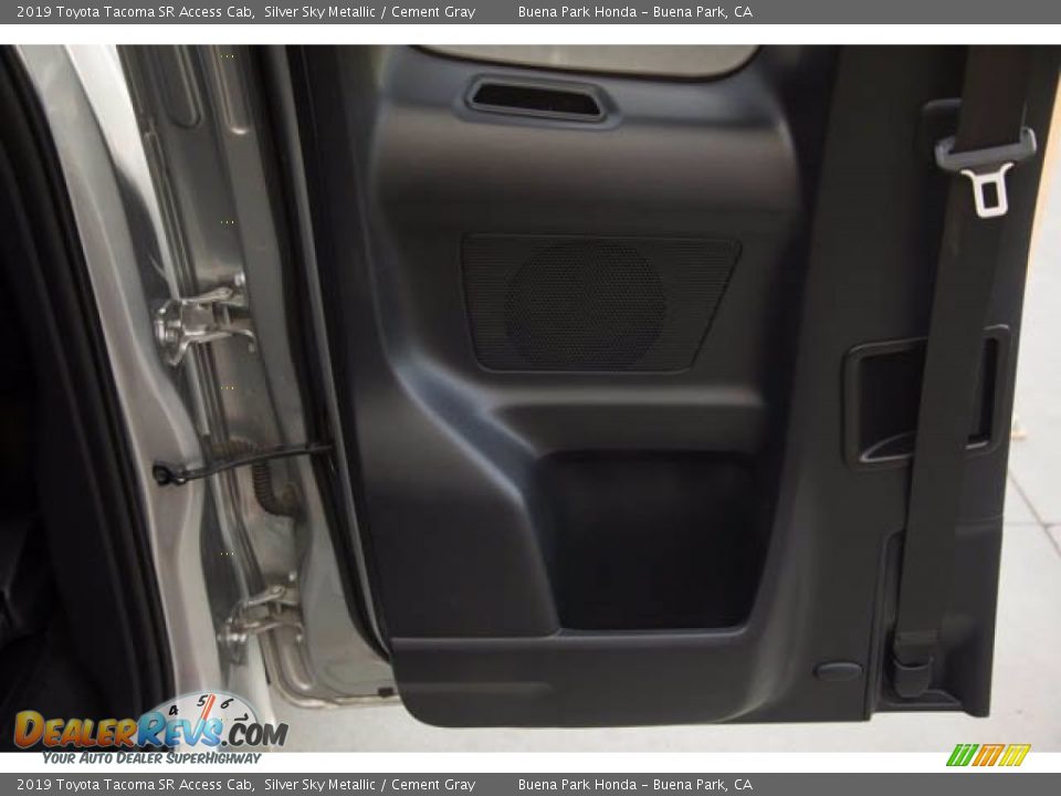 2019 Toyota Tacoma SR Access Cab Silver Sky Metallic / Cement Gray Photo #29