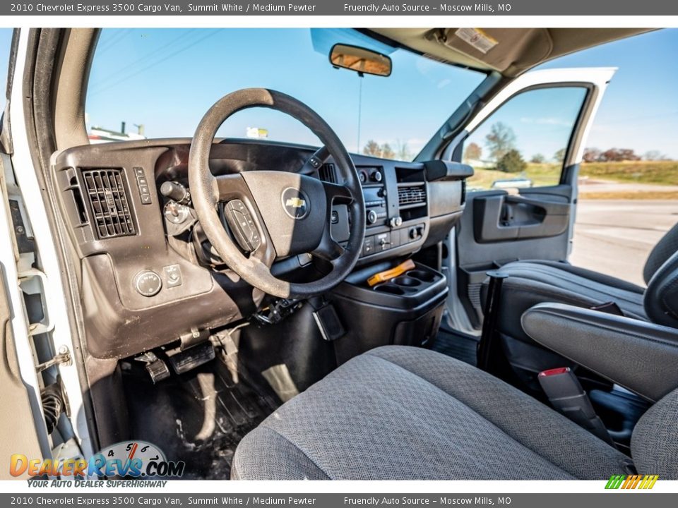 2010 Chevrolet Express 3500 Cargo Van Summit White / Medium Pewter Photo #20
