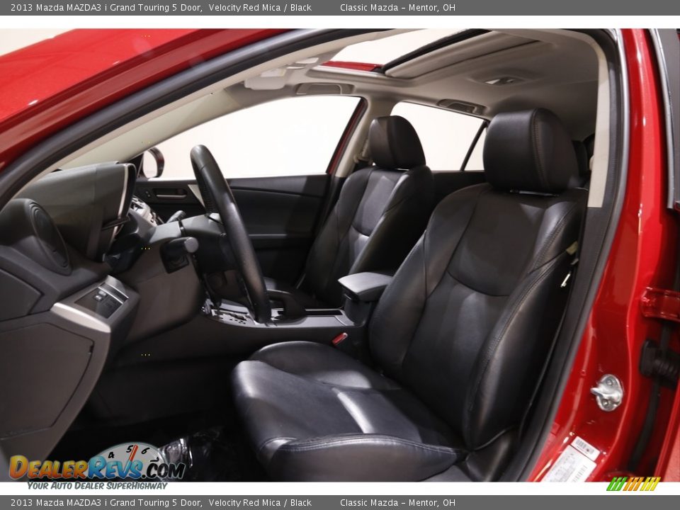 Front Seat of 2013 Mazda MAZDA3 i Grand Touring 5 Door Photo #5