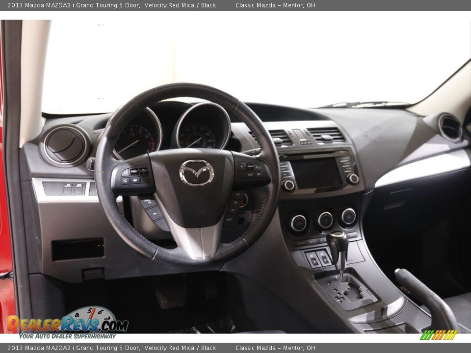 Dashboard of 2013 Mazda MAZDA3 i Grand Touring 5 Door Photo #6