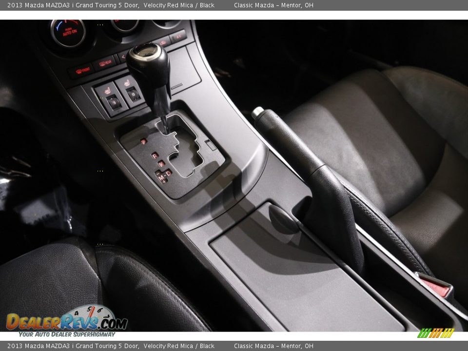 2013 Mazda MAZDA3 i Grand Touring 5 Door Shifter Photo #14