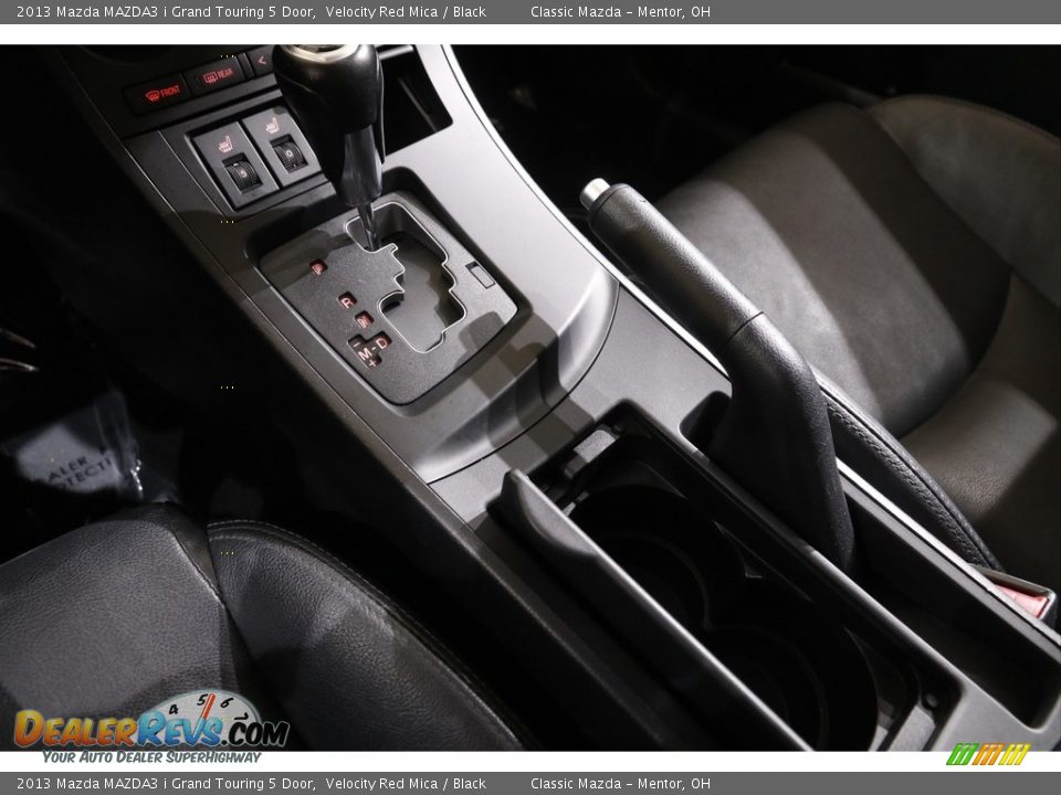 2013 Mazda MAZDA3 i Grand Touring 5 Door Shifter Photo #15