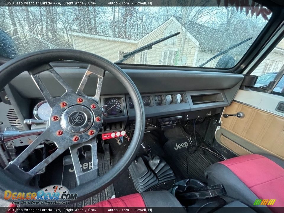 1990 Jeep Wrangler Laredo 4x4 Bright White / Gray Photo #11